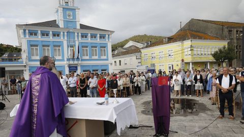 Oficios en recuerdo a los n�ufragos en Celeiro