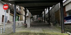 Los vendedores ambulantes no ocuparon ayer los puestos de la cuesta de A Laxe tras una redada policial el pasado martes. 