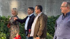 Pedro Blanco y la concejala Marta Abal con representantes vecinales de Vista Alegre.