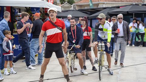 Imgenes de la Etapa 16 de La Vuelta a Espaa entre Poio y Mos