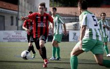 El conjunto lalinense se mostr� muy superior al F�tima sobre la hierba sint�tica del Cortizo.