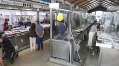 Nave de la Pescadera de Ucha, en foto de archivo, con las mesas centrales que desaparecern en el proyecto.