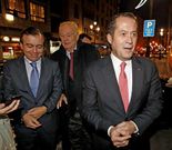 Escotet, en primer trmino, con Francisco Botas y Javier Etcheverra detrs, ayer en Vigo.