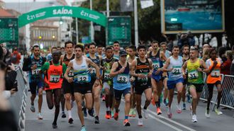 Salida de la �ltima edici�n de la media marat�n Coru�a21