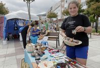La veintena de puestos de venta son uno de los principales atractivos de la cita. 