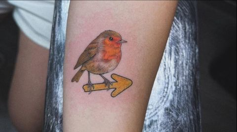 Tatuaje de un petirrojo que le realiz� a una peregrina