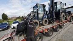 En imgenes, la Polica despliega excavadoras en una operacin antidroga en O Salns