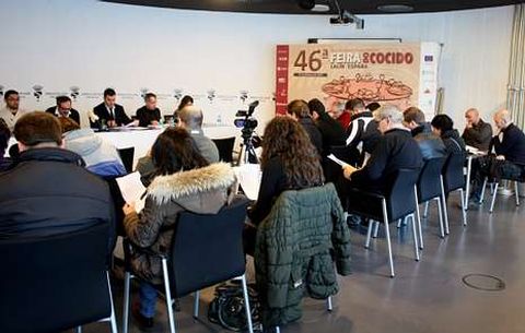 Rom�n Rodr�guez se reuni� con representantes de estudios t�cnicos de arquitectura que operan en Lal�n.