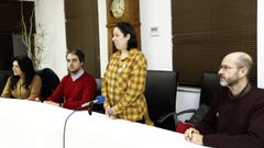Milagros Louz�n, en el centro, tom� posesi�n como concejala de Foz en marzo del 2020
