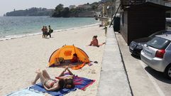 Playa de O Con, en Moa�a, que este a�o logr� el distintivo