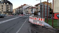 Obras en la carretera de A Lanzada, traves�a de la PO-308 en Portonovo
