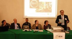 El alcalde de Cruces, Jes�s Otero, interviniendo en el foro de municipios del Proyecto REN en Parma. 