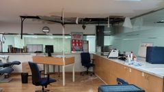 Cada de falsos techos en las oficinas de la Axencia de Doazn de rganos
