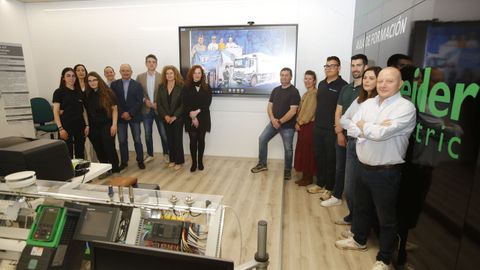 La planta de energ�a dise�ada en As Mercedes, que se present� este lunes en el centro, suministrar� el quir�fano m�vil de Diego Gonz�lez Rivas