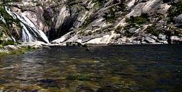El agua est� m�s limpia en las proximidades del �cadoiro� de O �zaro, donde desemboca el Xallas.