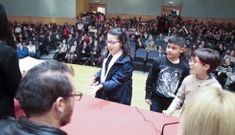 El auditorio se llen� en la entrega de premios del d�cimo Mestre Laxeiro de pintura escolar. 