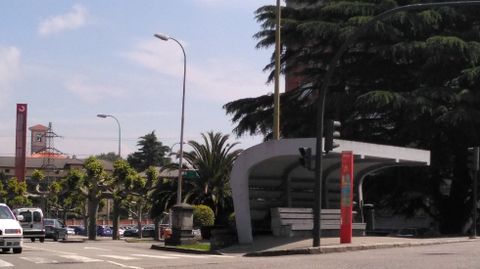 La marquesina de Santa Apolonia, a�n en pie