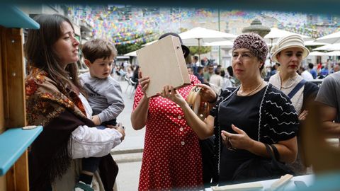 Festa das mozas en Xinzo de Limia. Ambiente por las calles