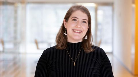 Raquel Arbeteta (Lugo, 1992) forma parte de la antolog�a de relatos que conforman �Cuenta atr�s para el amor�