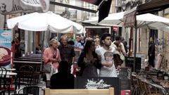 Terrazas de la calle Olmos de A Coru�a. 