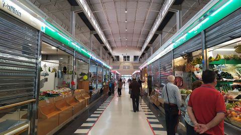 Vista del mercado de A Magdalena en el d�a de ayer