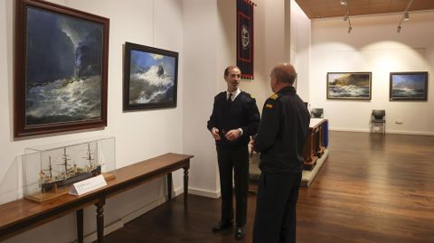 Algunas de las pinturas que pueden verse en el Museo Naval de Ferrol 