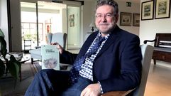 El neur�logo asturiano Juan Fueyo publica su primer libro �Exilios y odiseas. La historia secreta de Severo Ochoa�.El neur�logo asturiano Juan Fueyo publica su primer libro �Exilios y odiseas. La historia secreta de Severo Ochoa�