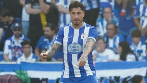 Gim�nez, durante el partido entre el Deportivo y el Betis.