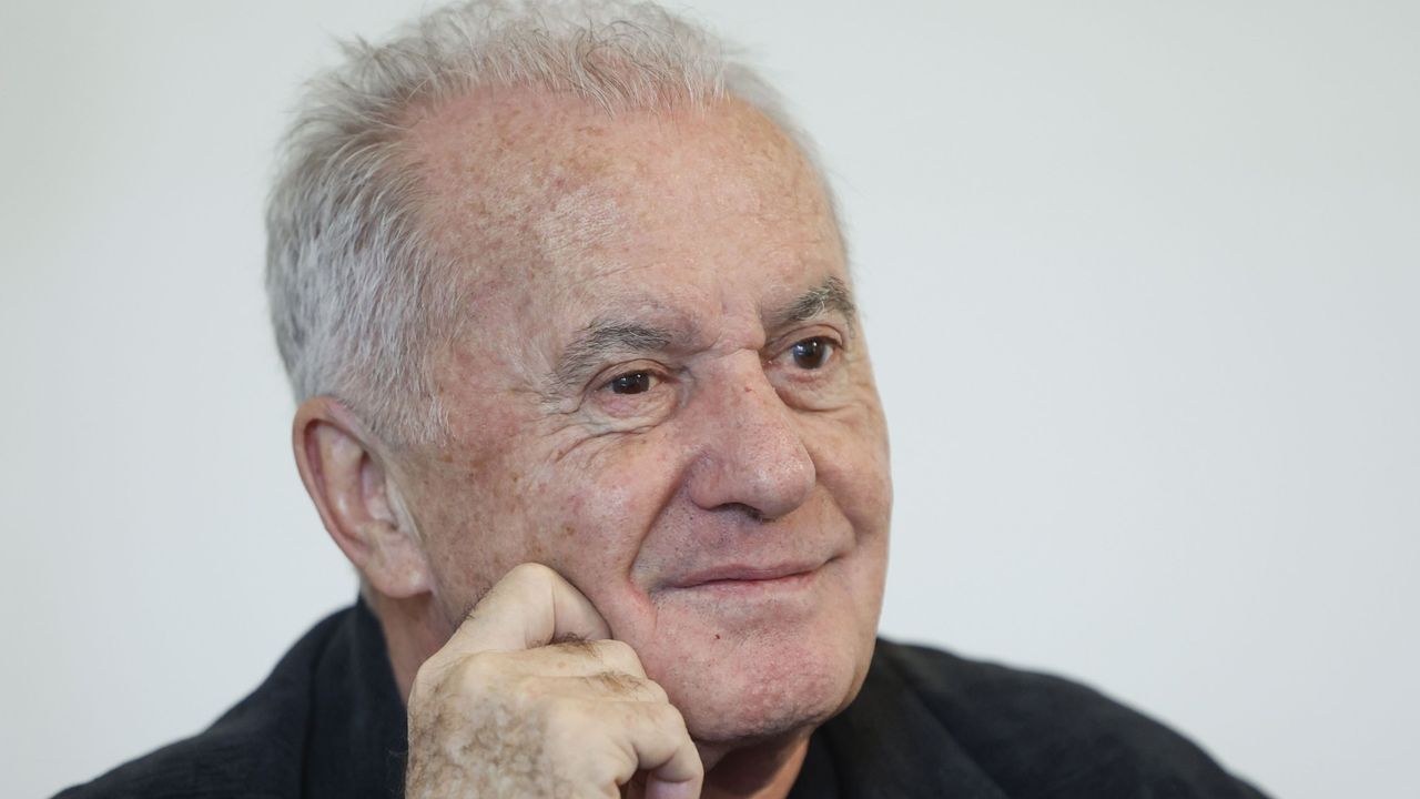 Sobre la entrevista a Víctor Manuel