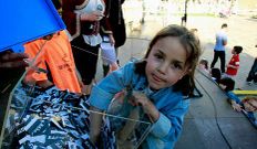 Se sortearon 15 viajes para los ciudadanos que recogieron su basura.