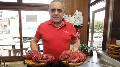 �scar Caseiro, en la pulper�a Ruedo de Vilagarc�a