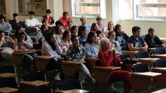 Estudiantes en una de las presentaciones organizadas por la asociaci�n