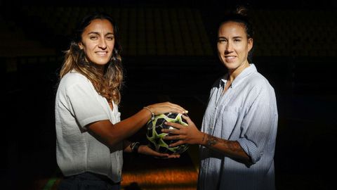 Jenny e Iria, en la pista de Os Remedios en donde entrenan