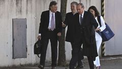 El hijo de Jordi Pujol, Josep Pujol Ferrusola (i) a su llegada este jueves a la Audiencia Nacional en San Fernando de Henares.