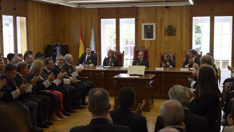 Sandra Piñeiro recibió una ovación al terminar su discurso