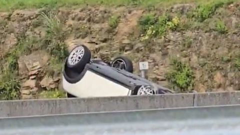 El conductor del veh�culo sufri� una salida de v�a en la tercera ronda