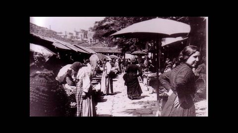 Imagen de un mercadillo de 1920
