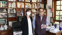 A concelleira de Cultura, Sonia Out�n, visitou o estudo de Vizoso en Bri�n