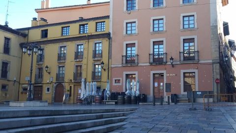 Terraza de un bar de Avil�s