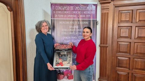 La concejala Amparo Cerecedo y la t�cnica Sara S�nchez presentaron el concurso