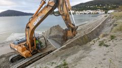 Trabajos ejecutados por Costas en la playa de A Magdalena, en el a�o 2016