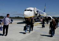 Ryanair opera en Lavacolla desde el 2005 y el Concello negocia que siga y con m�s enlaces.