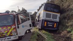 Los pasajeros tuvieron que salir por la bodega de carga