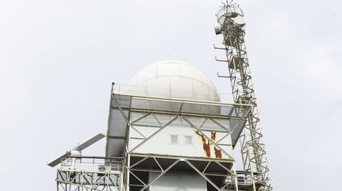 Vista del exterior del radar, esta semana. Est� situado a unos 530 metros de altura.