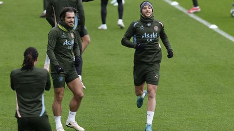 Grealish y Nico Gonzlez, durante el entrenamiento de este lunes del City