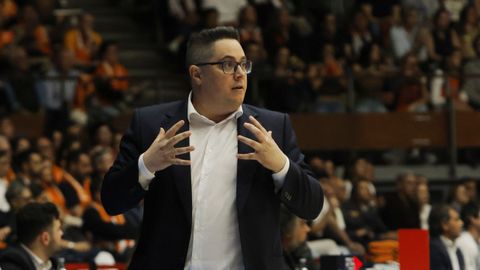 Epi, en un momento del derbi en el Coliseum