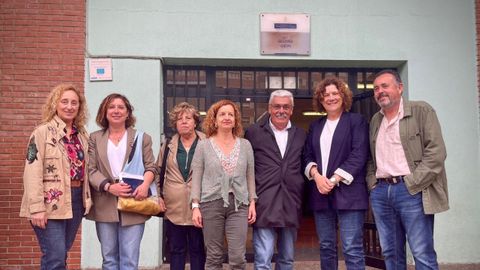 El candidato socialista a la alcald�a, Luis Manuel Fl�rez, Floro visita el colegio Bego�a