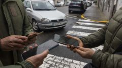 Varios usuarios de Ponteceso que se vieron afectados ya en varias ocasiones en lo que va de mes