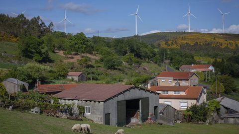 Parque elico en Monte Corzn (Negreira)