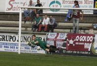 Edu detuvo su quinto penalti de la temporada el pasado domingo en A Lomba. 